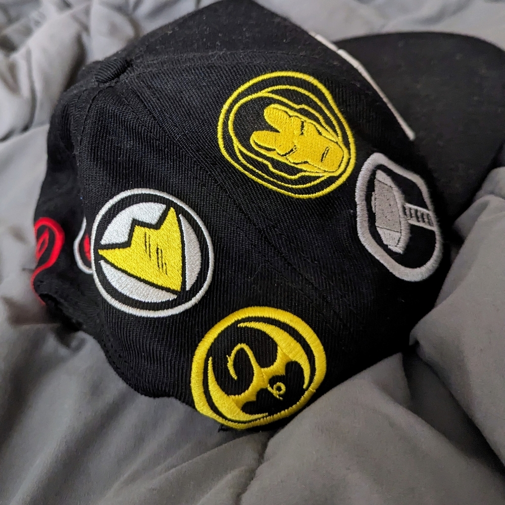 Marvel Snapback - Picture 2 of 3